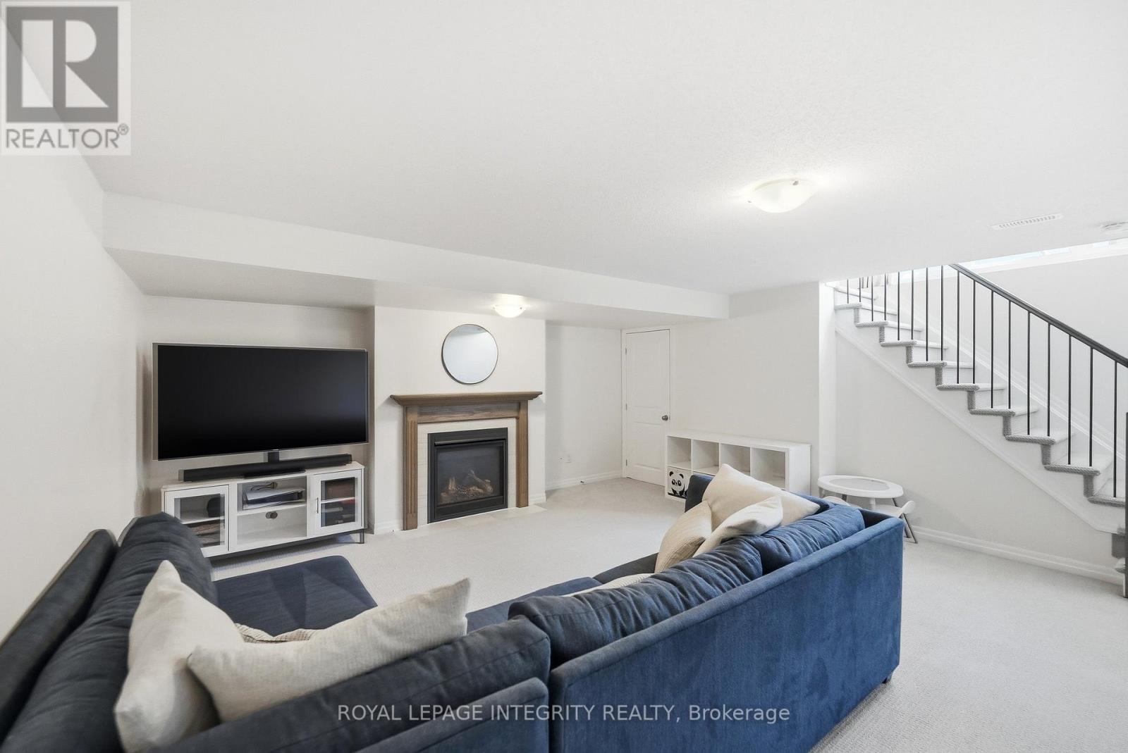 3 Bed, 3 Bath House for Sale in Ottawa – 256 GOSSAMER STREET, Ottawa – MLS# X13752206 - Image 31