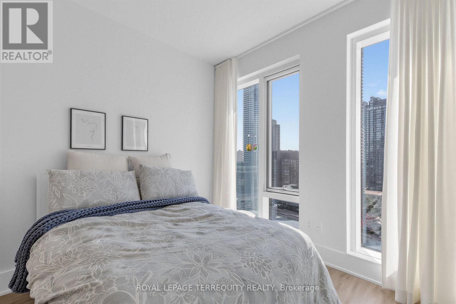 #1112 470 FRONT STREET W - 17