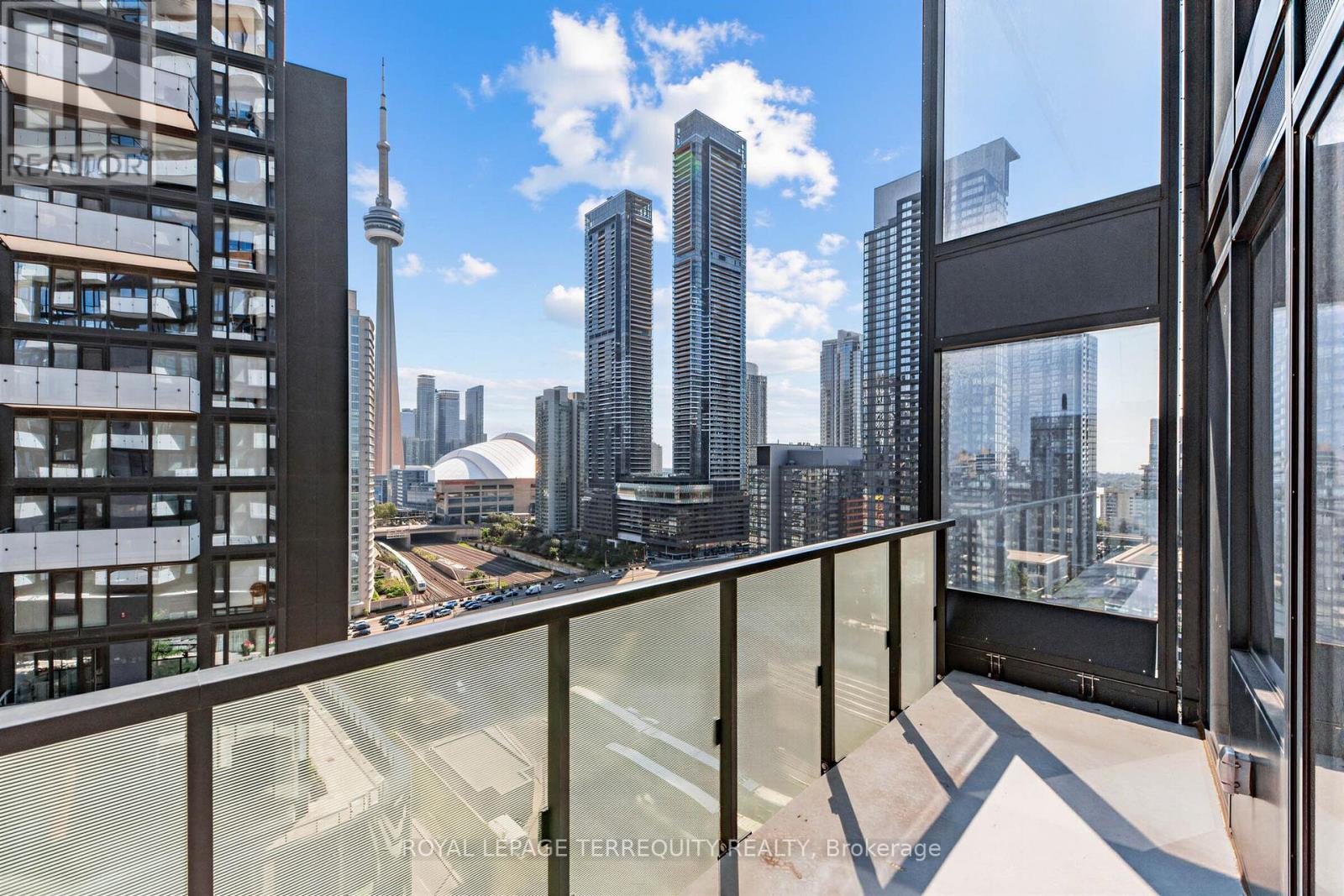 #1112 470 FRONT STREET W - 24