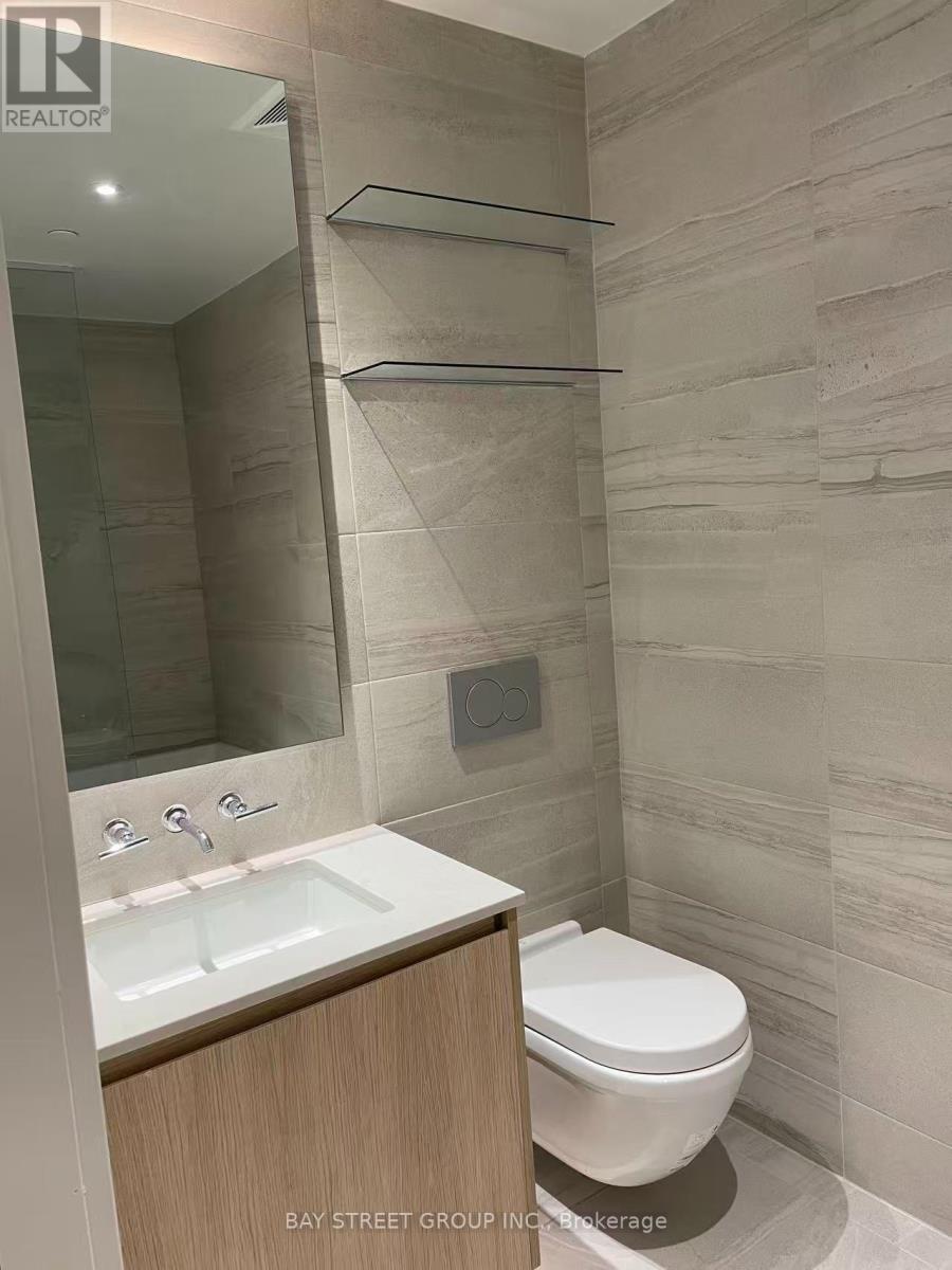 #407 81 WELLESLEY STREET E - 11