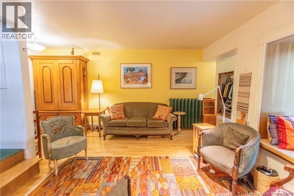 18 Campbell's Hill - Image 12
