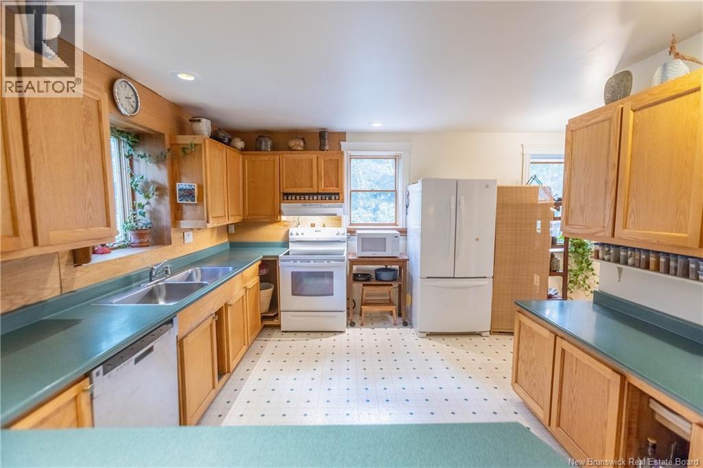 18 Campbell's Hill - Image 14