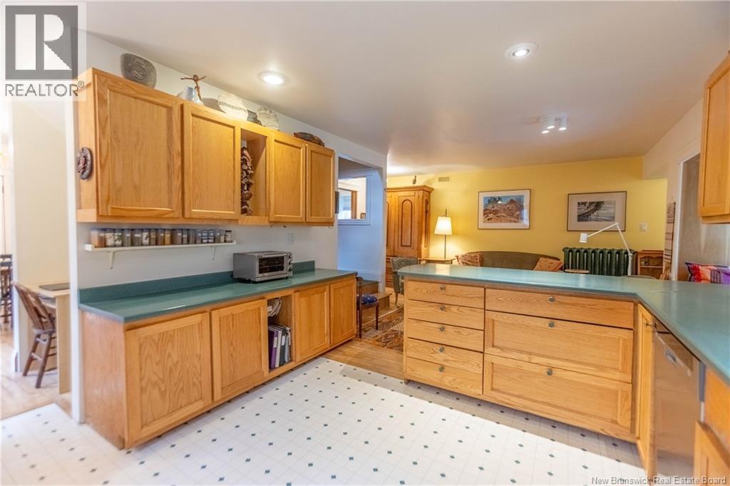 18 Campbell's Hill - Image 17