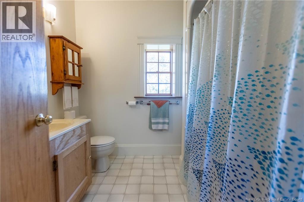 18 Campbell's Hill - Image 34