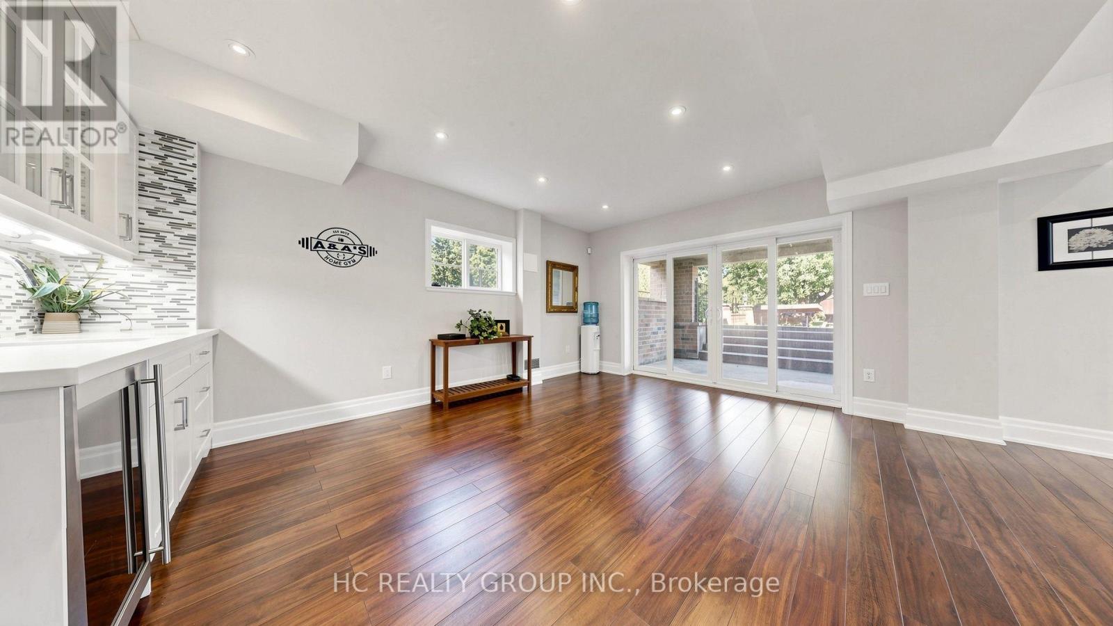 60 OAK AVENUE - 39