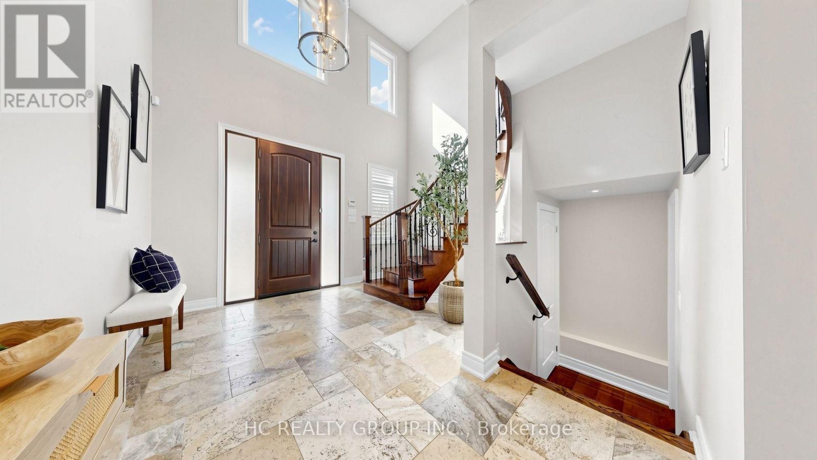 60 OAK AVENUE - Image 4