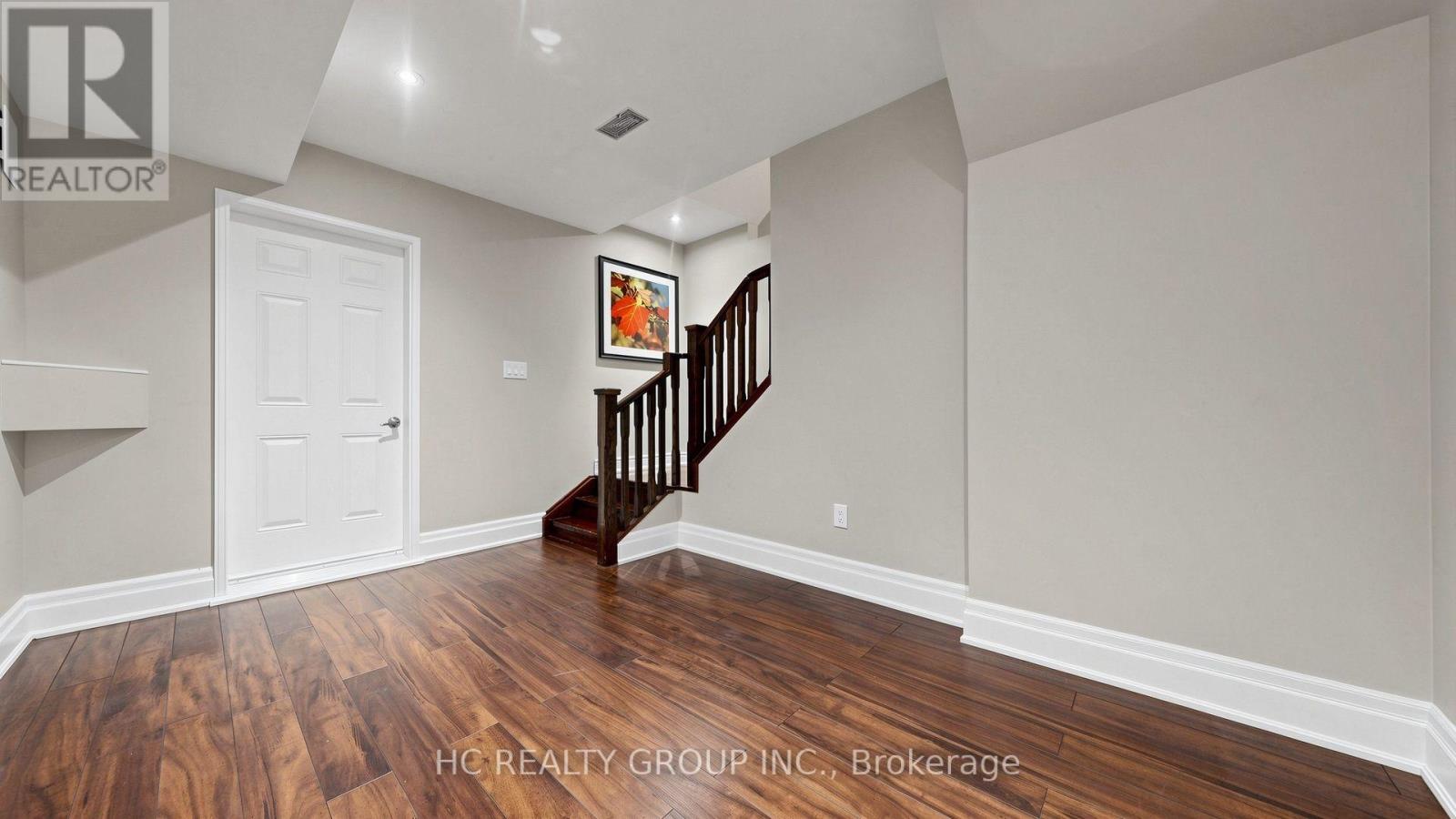 60 OAK AVENUE - Image 46