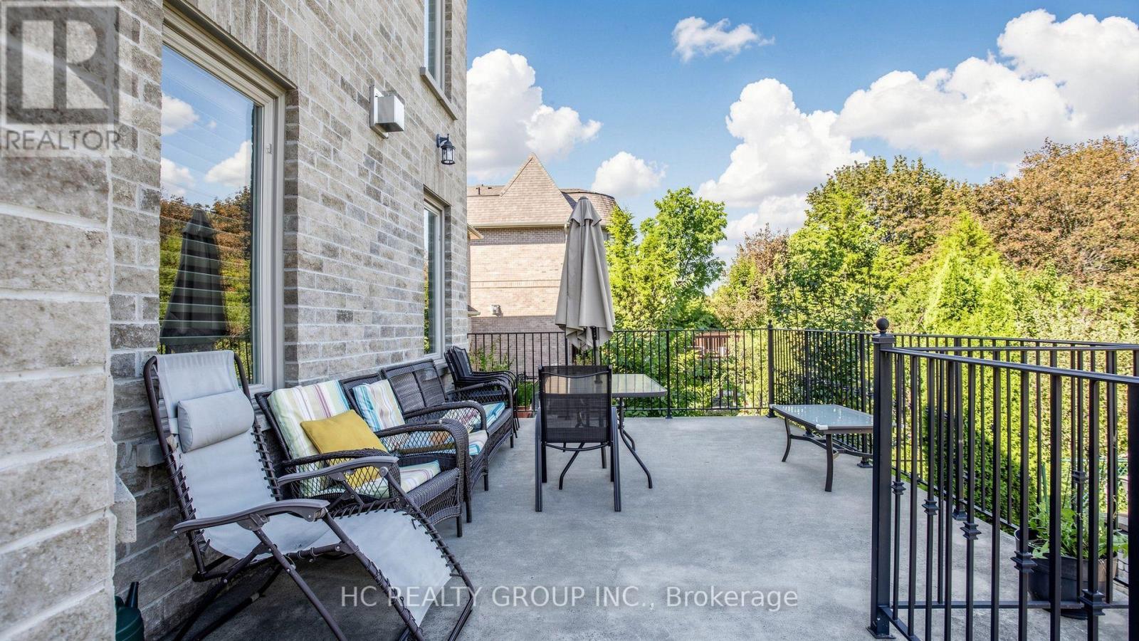 60 OAK AVENUE - Image 49
