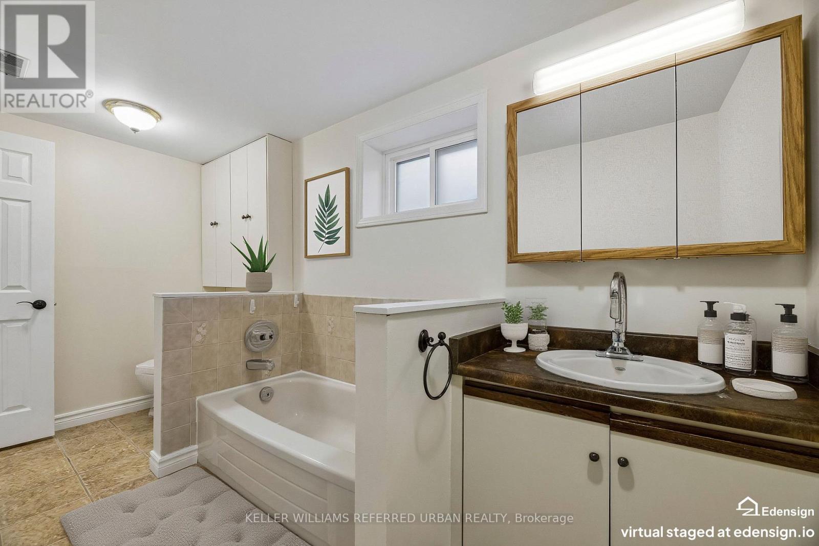 72 MUNRO CRESCENT - Image 32