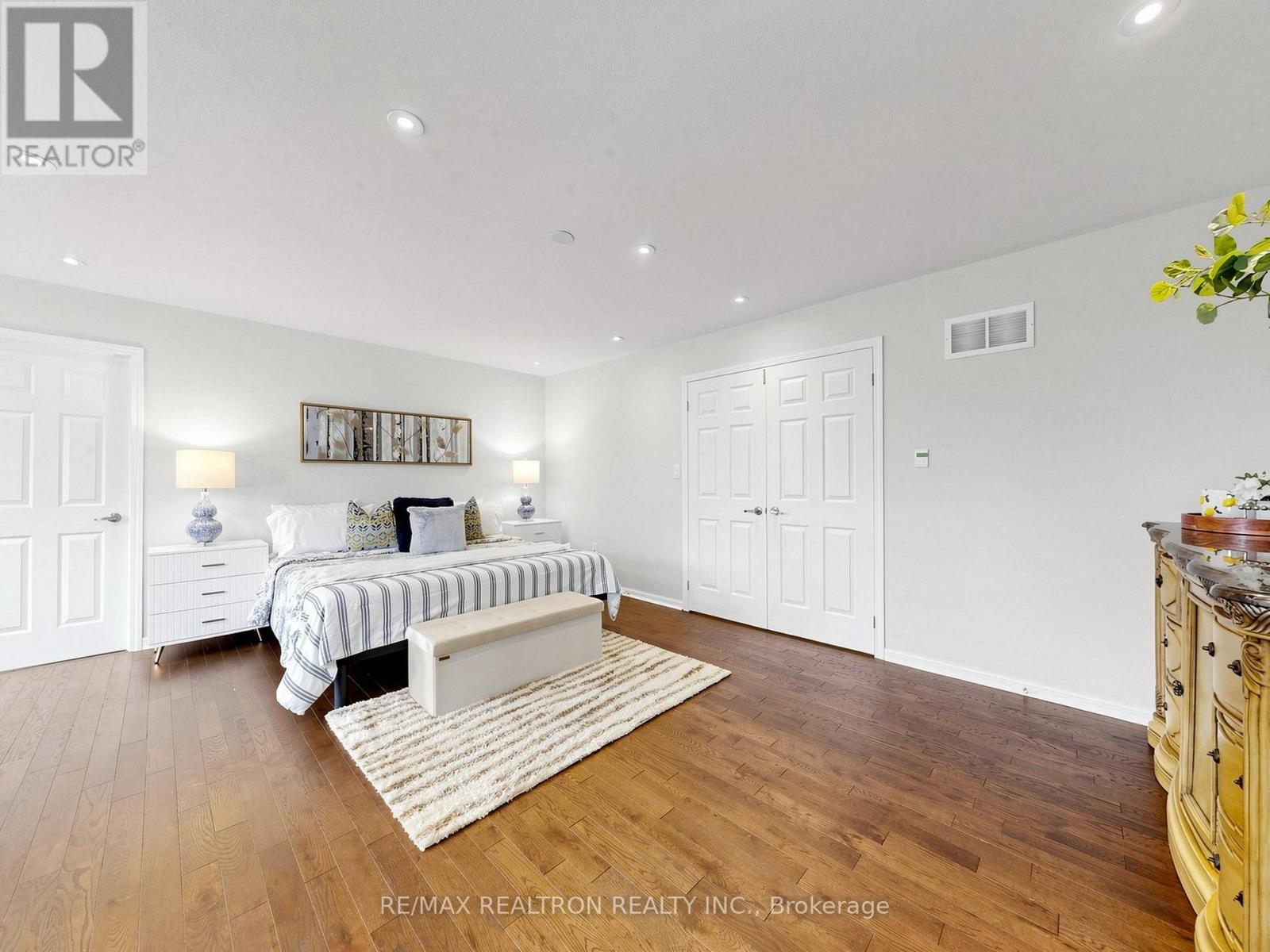 92 CLAUSFARM LANE - 23