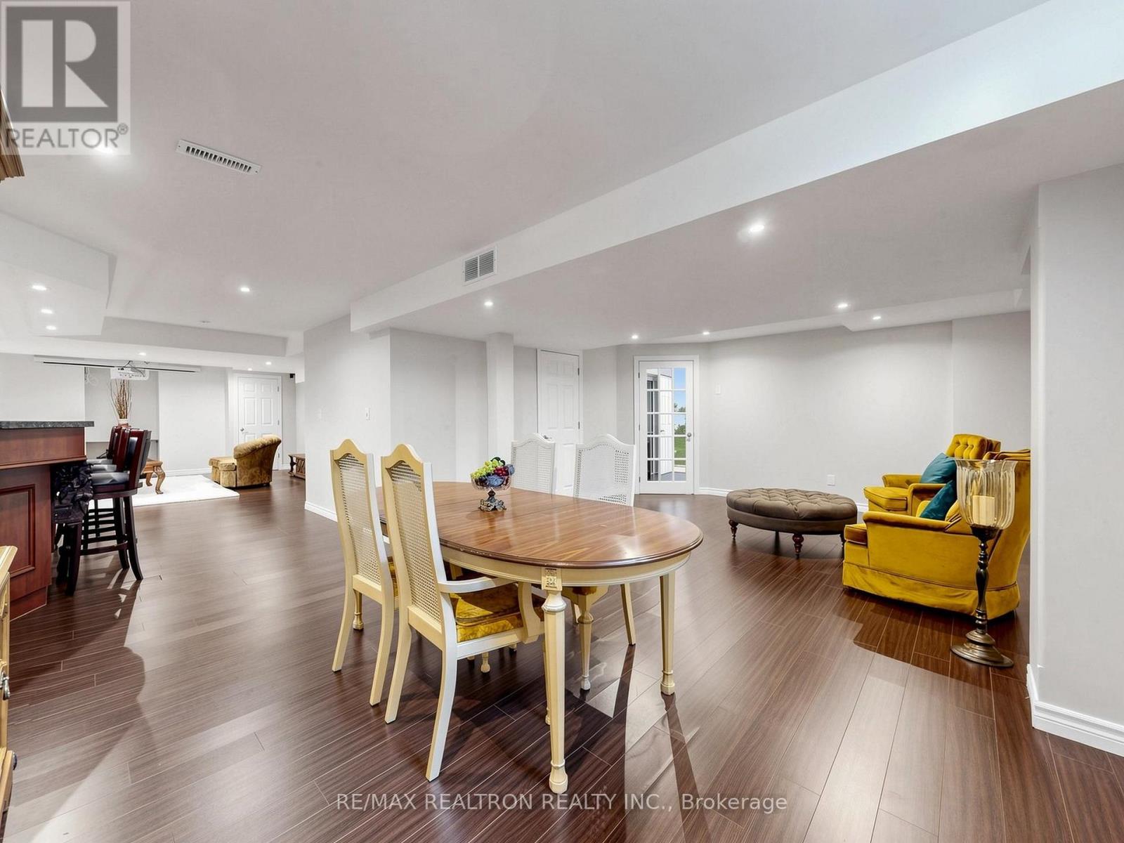 92 CLAUSFARM LANE - Image 37