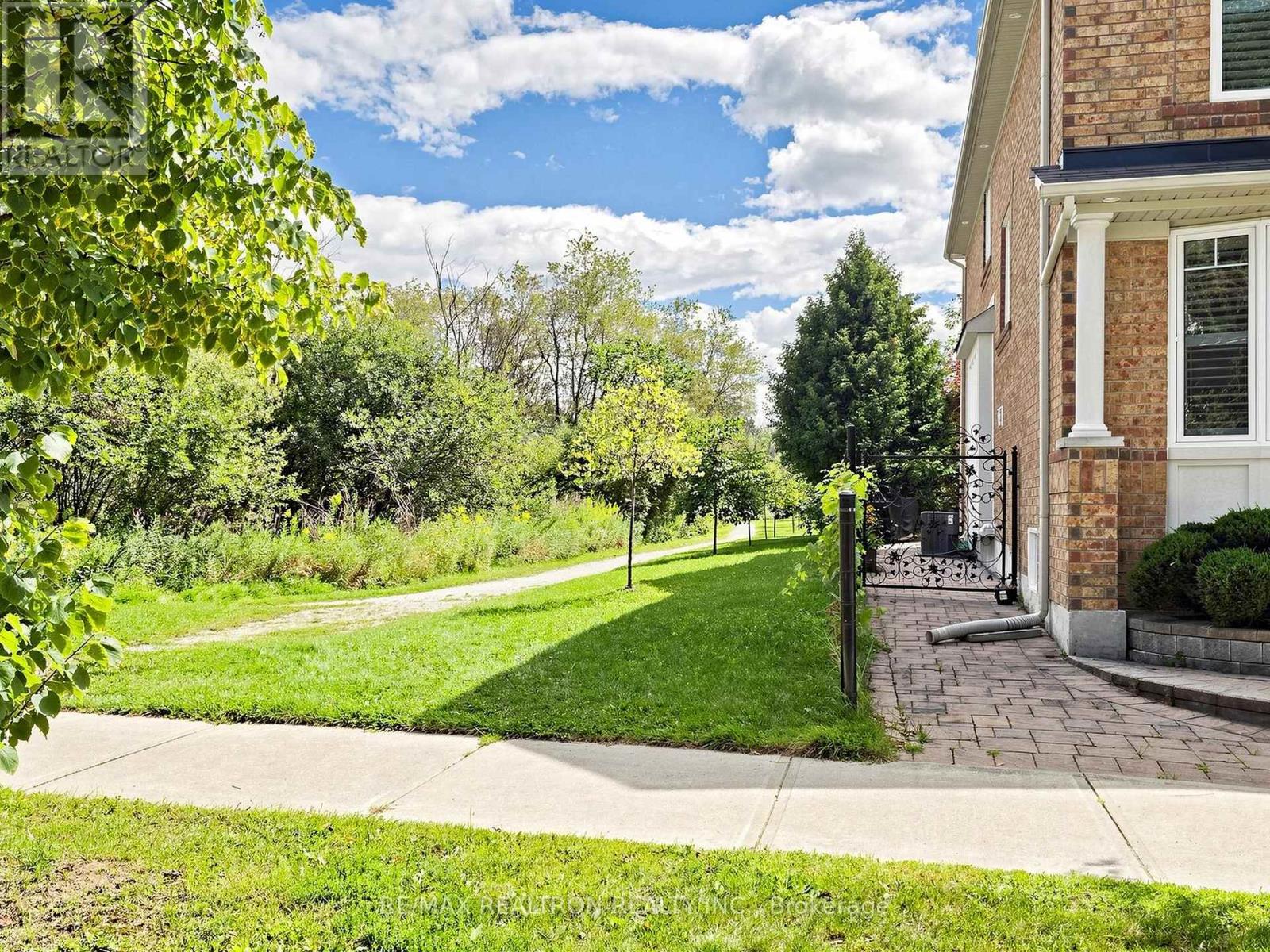 92 CLAUSFARM LANE - 5