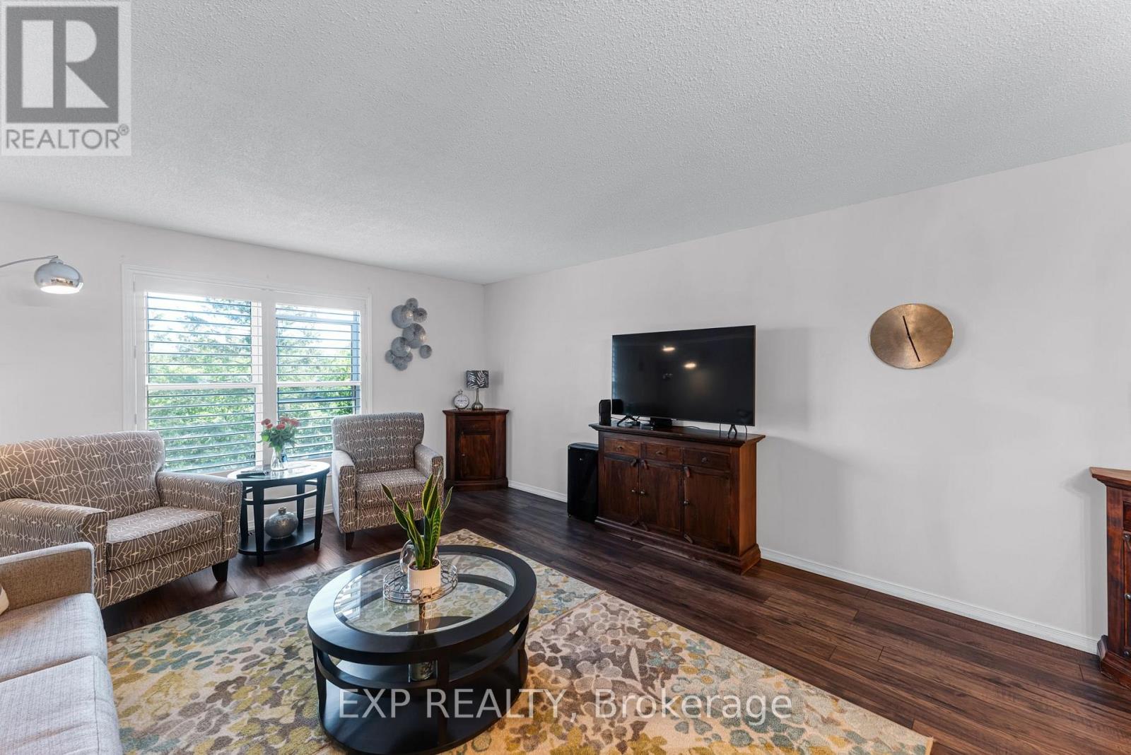 #28 115 MAIN STREET S - 10