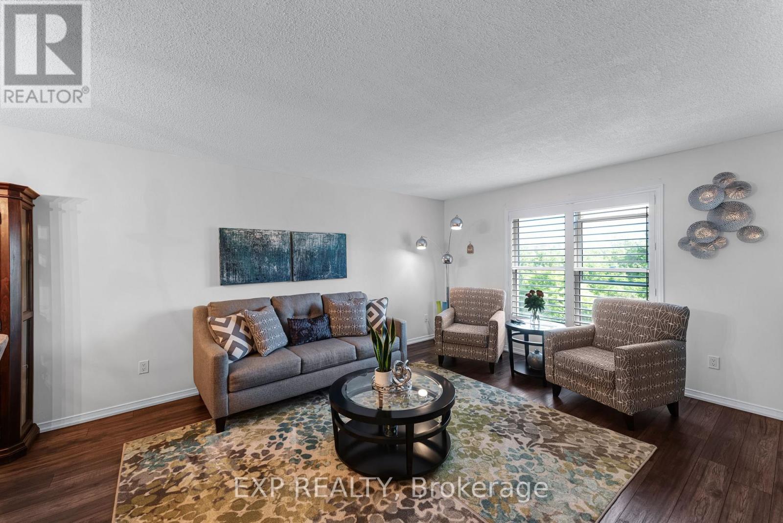 #28 115 MAIN STREET S - 12