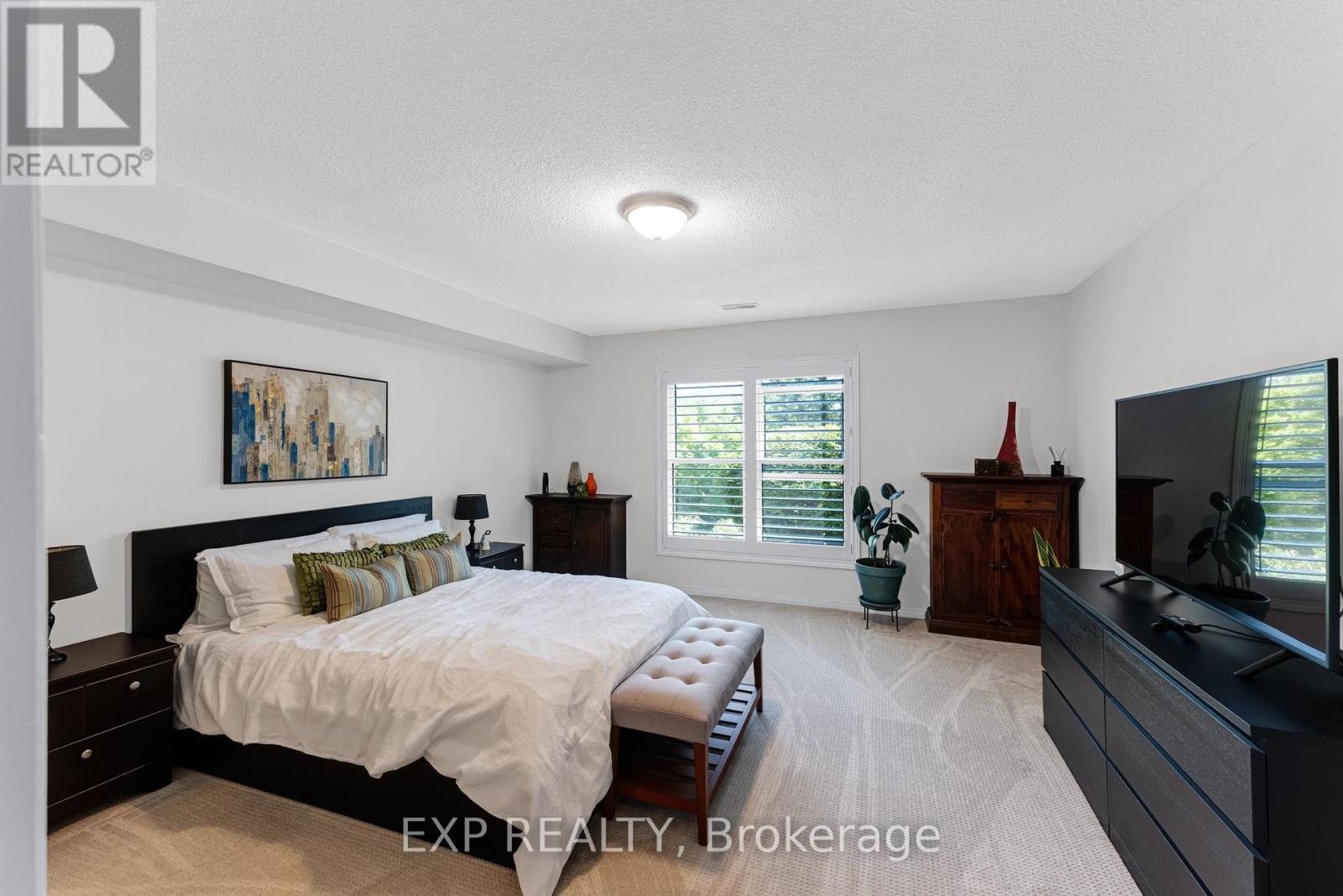 #28 115 MAIN STREET S - 18