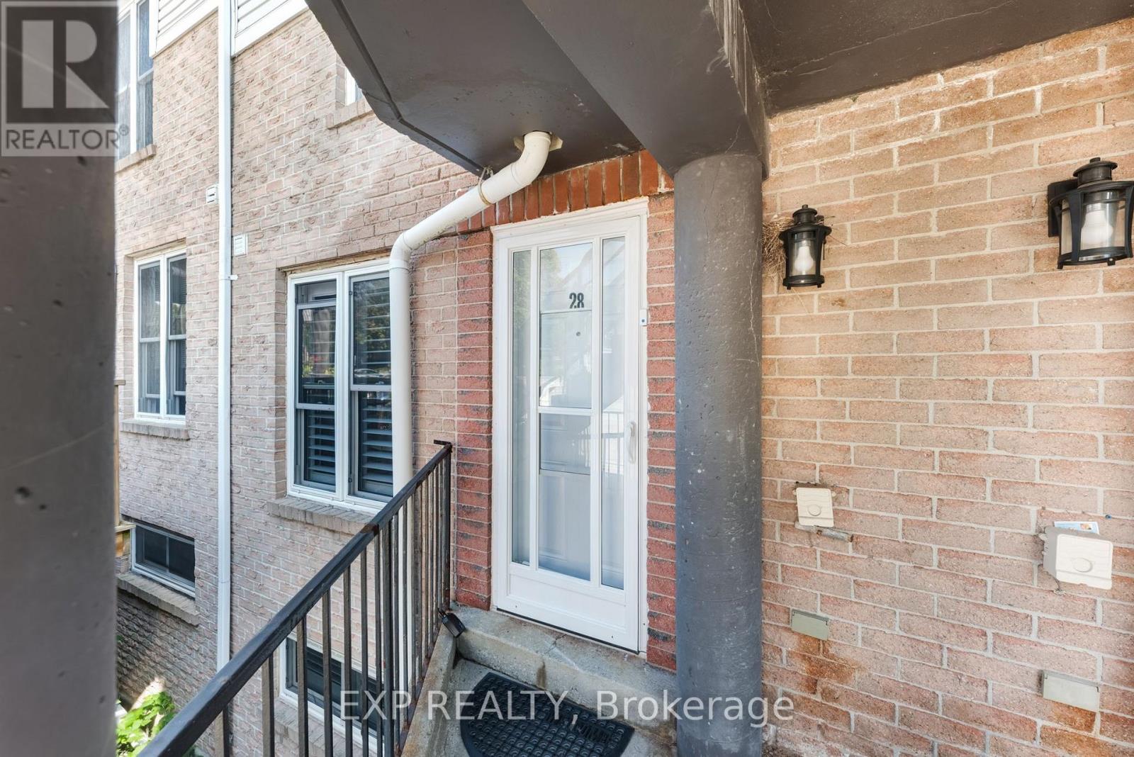 #28 115 MAIN STREET S - 3