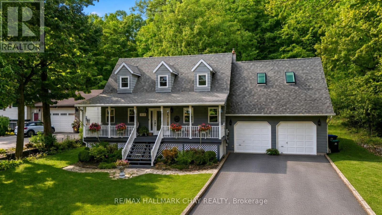 372 LAKEWOOD DRIVE - 1
