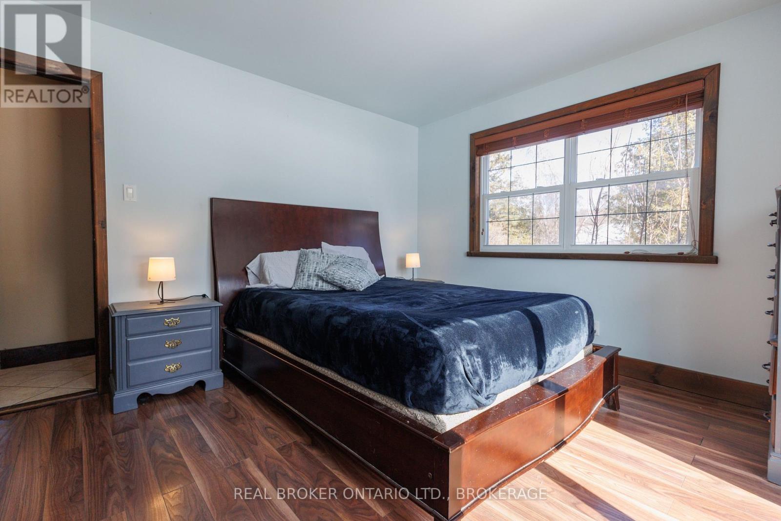 1850 RIDGE ROAD W - Image 29