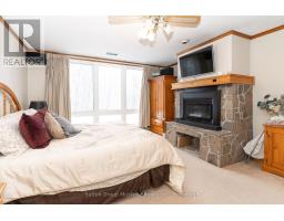 22-102 Oakridge - Deerhurst Resort Drive, Huntsville, ON P1H2E8 Photo 16