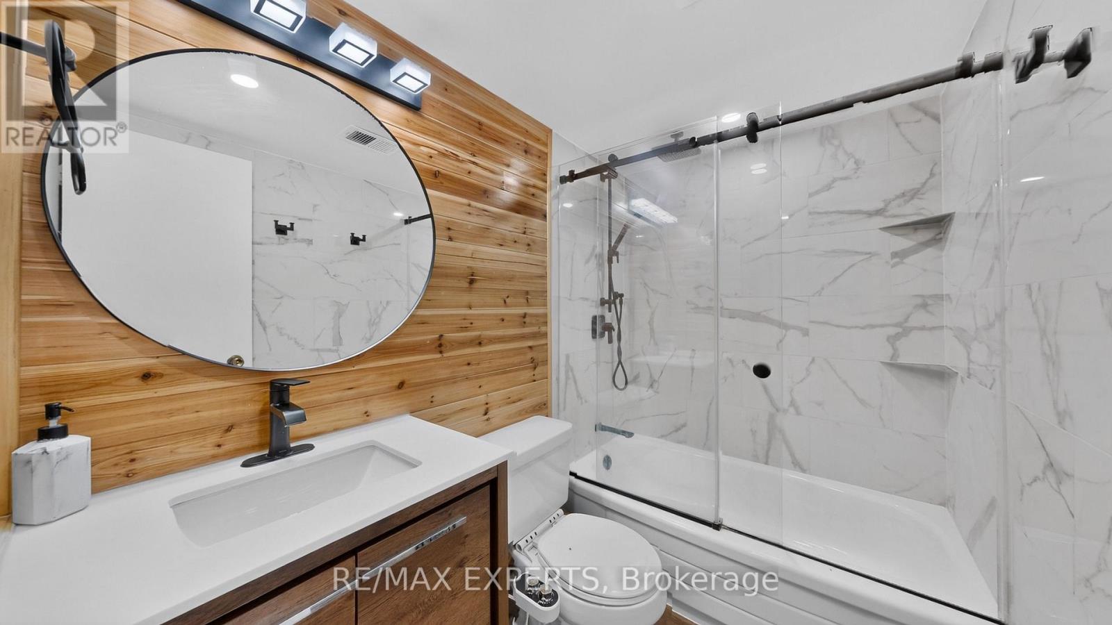 #1703 390 DIXON ROAD - 15