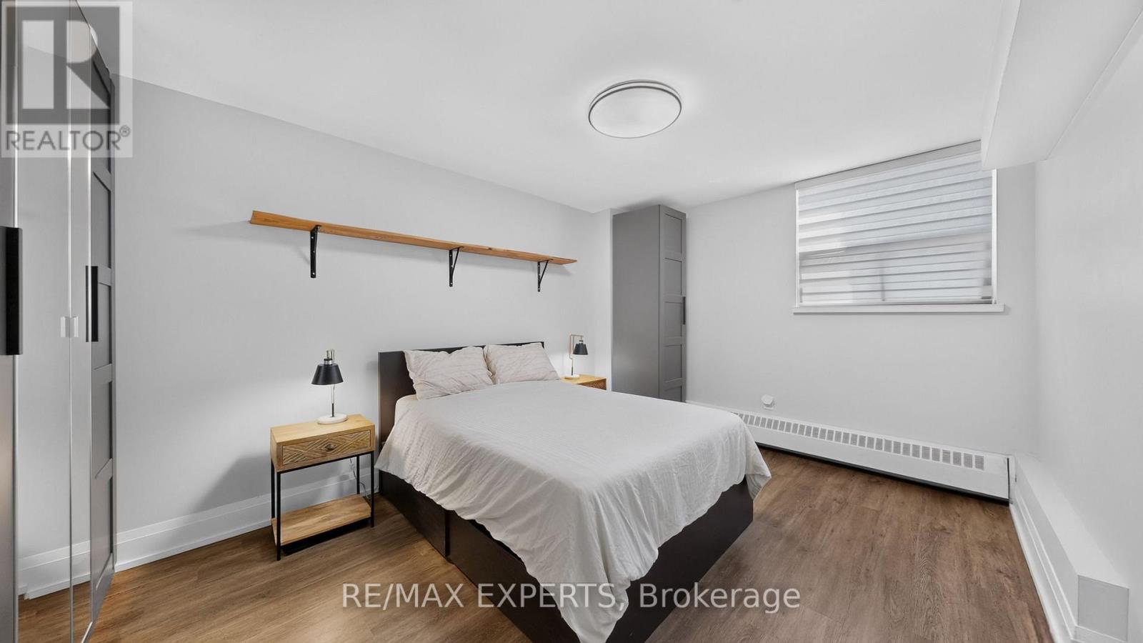 #1703 390 DIXON ROAD - 16