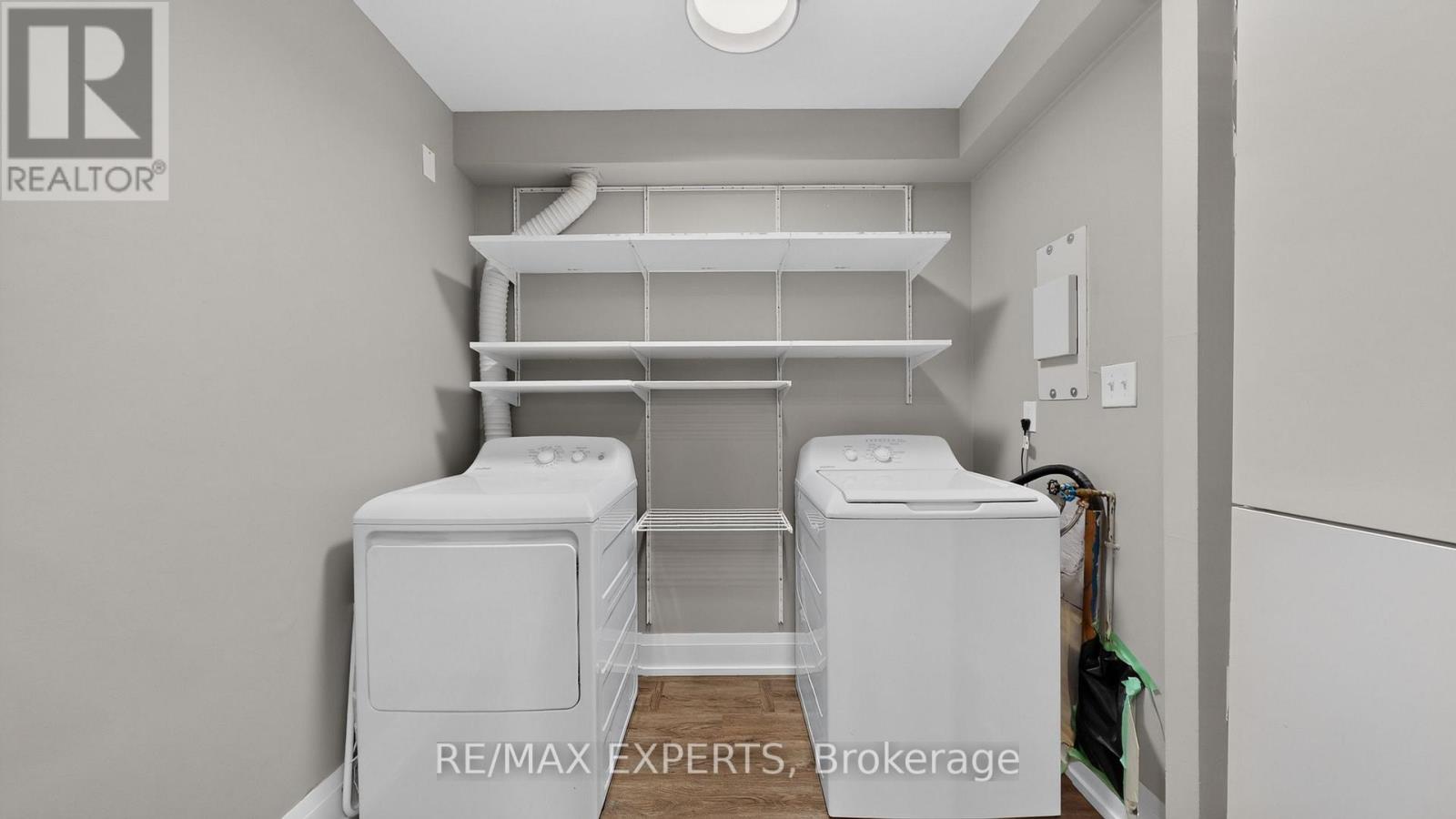 #1703 390 DIXON ROAD - 21