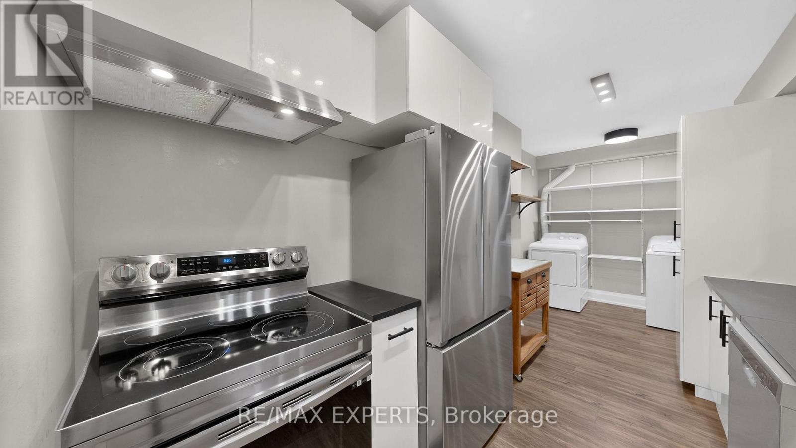#1703 390 DIXON ROAD - 5