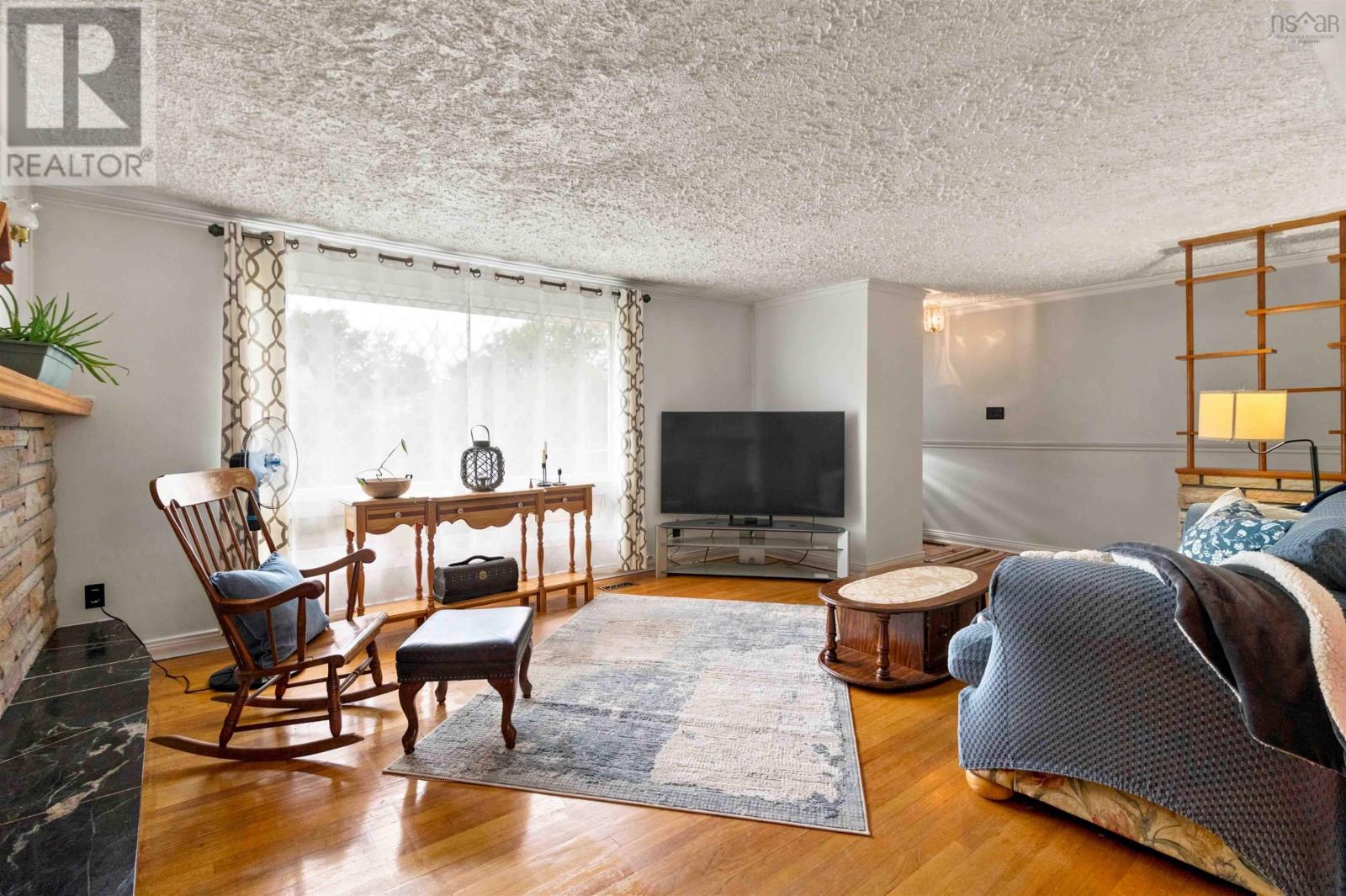 30 Memorial Drive, Westphal — photo 6