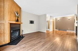 302 1 Burland Avenue, Winnipeg, MB R2N2E4 Photo 14