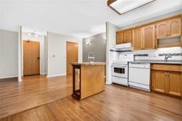 302 1 Burland Avenue, Winnipeg, MB R2N2E4 Photo 18