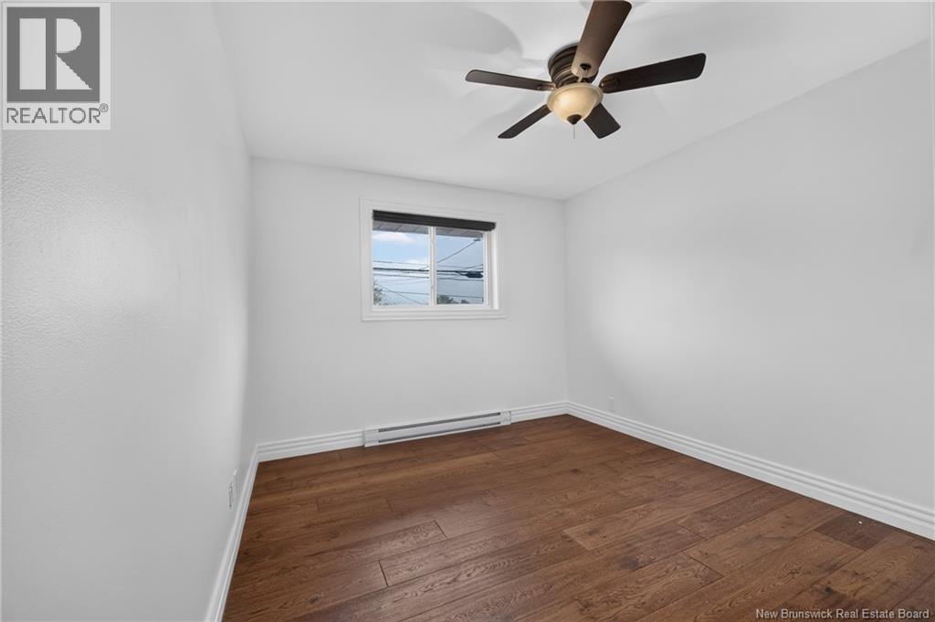 64 Athlone Avenue - 26