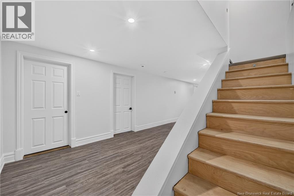 64 Athlone Avenue - 31