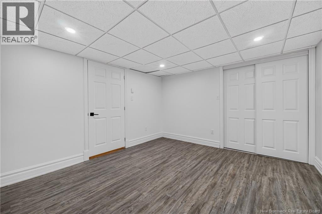 64 Athlone Avenue - 39