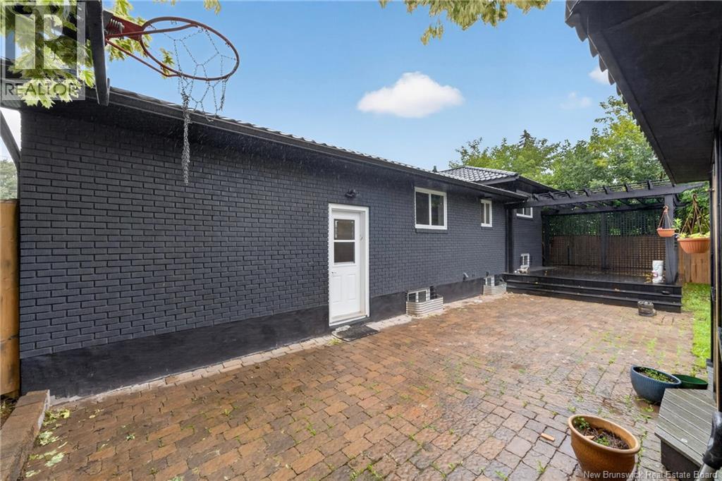 64 Athlone Avenue - 4