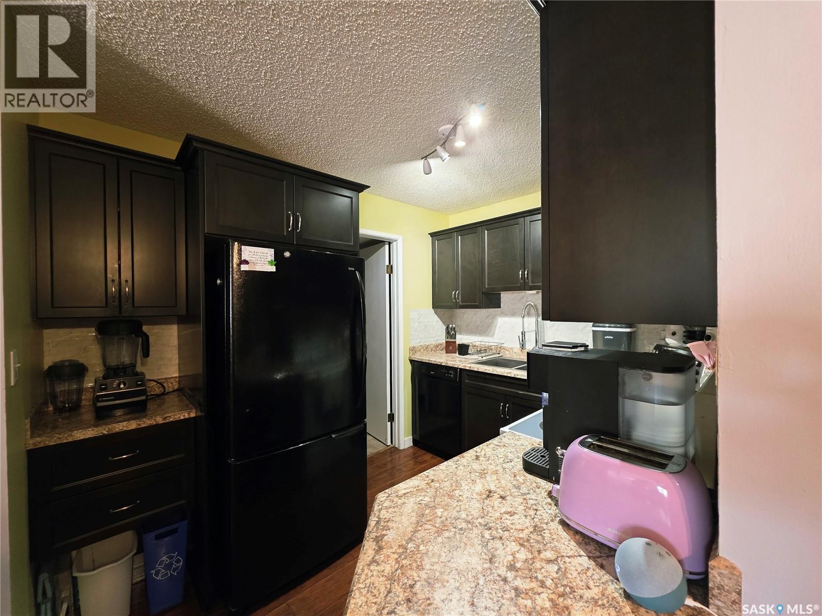 138 Cedar Meadow DRIVE, Regina Saskatchewan — photo 9