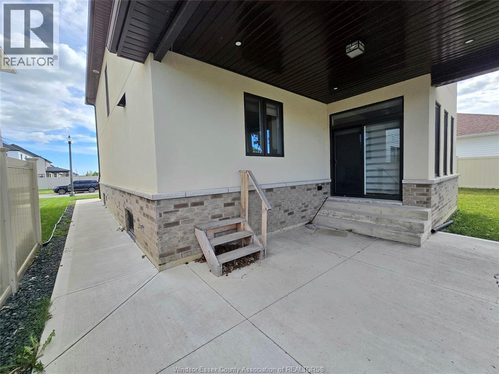 319 CHRISTINE AVENUE - Image 29
