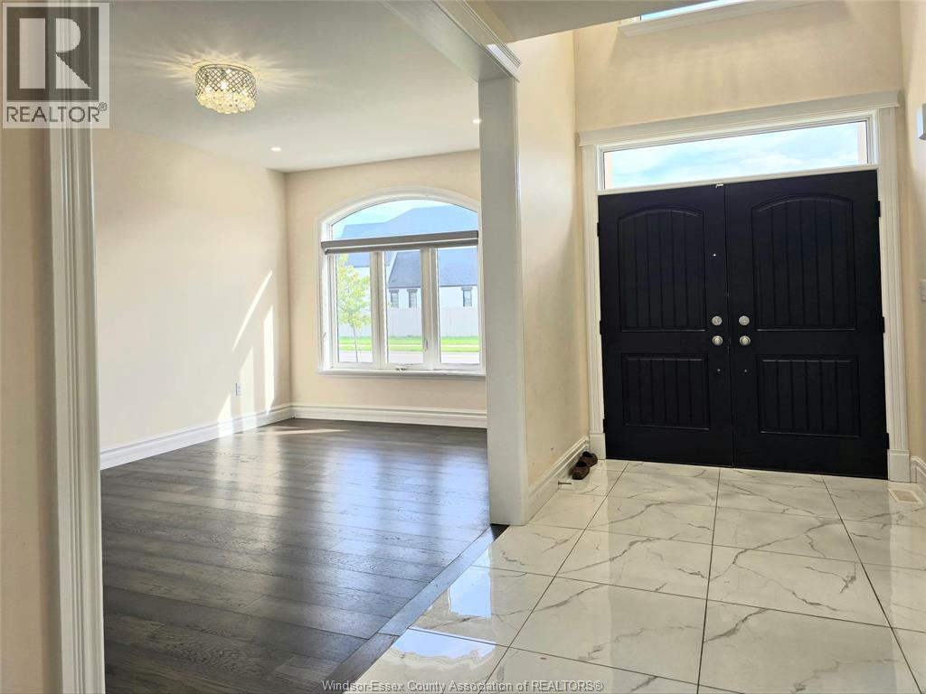319 CHRISTINE AVENUE - 8