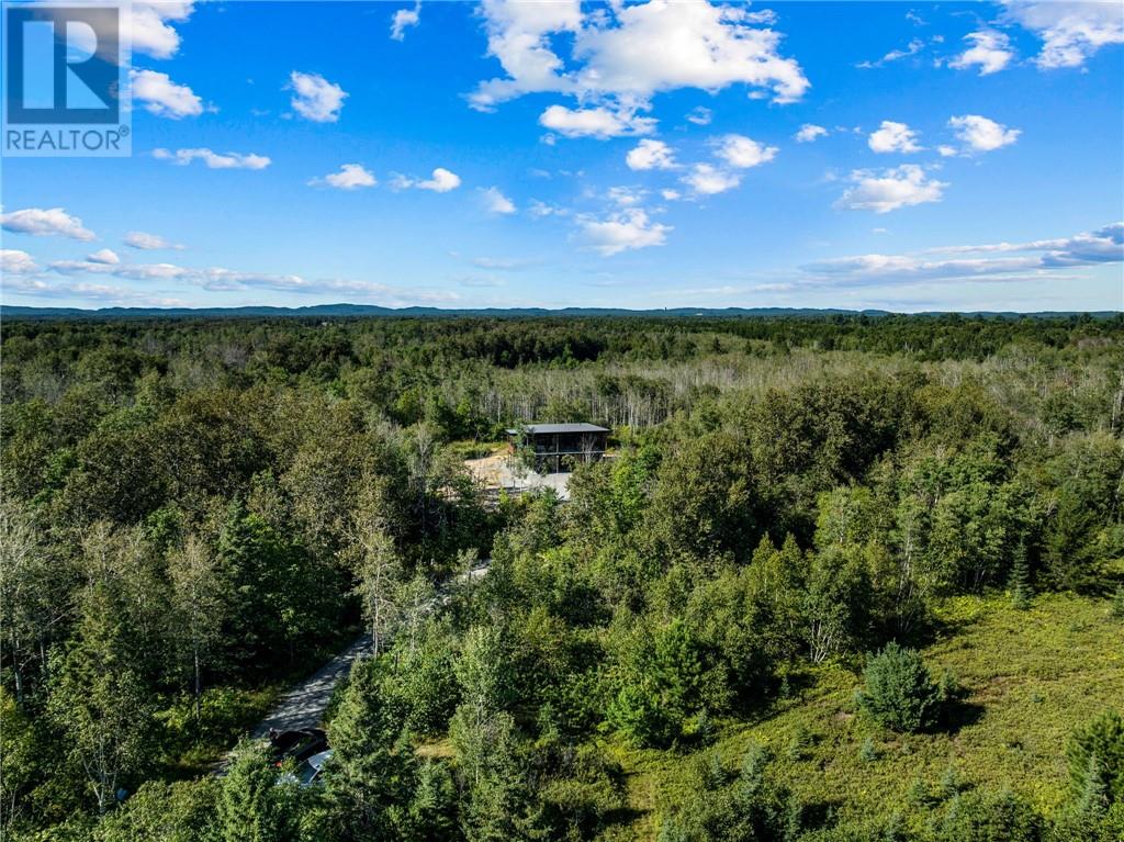1836 Yorkshire Drive, Val Caron — photo 5