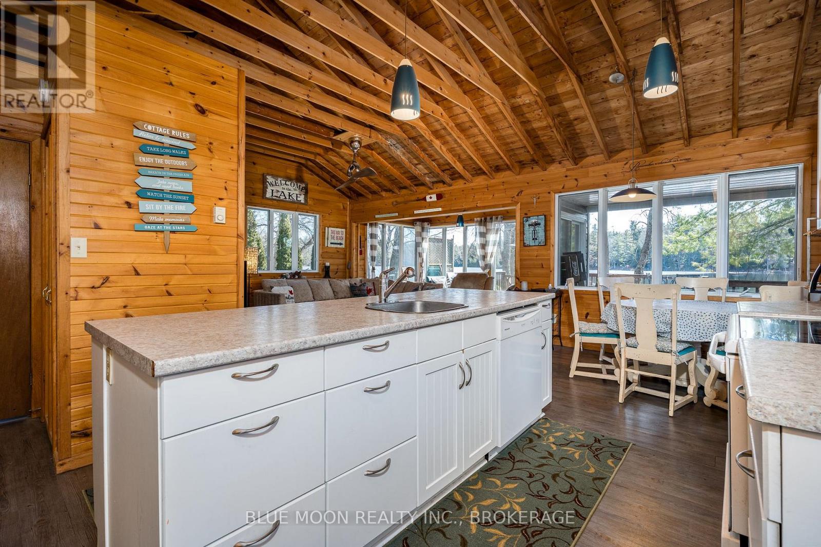 1058 MEMORY LANE - Image 11