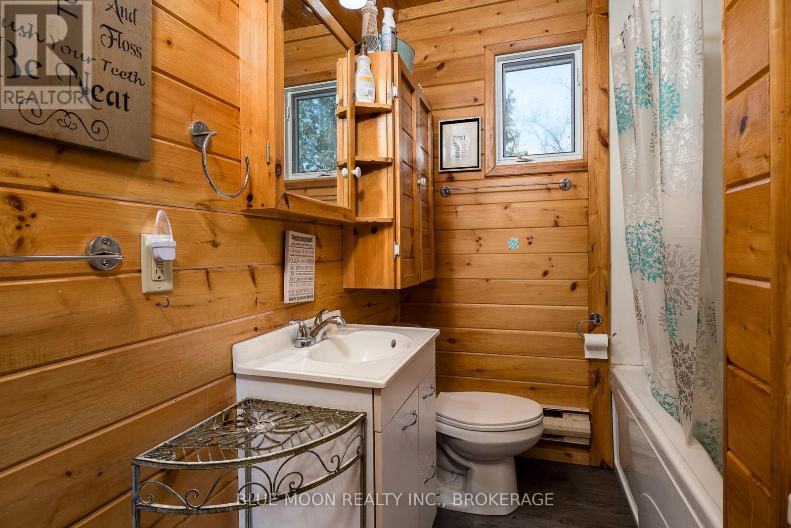 1058 MEMORY LANE - Image 19