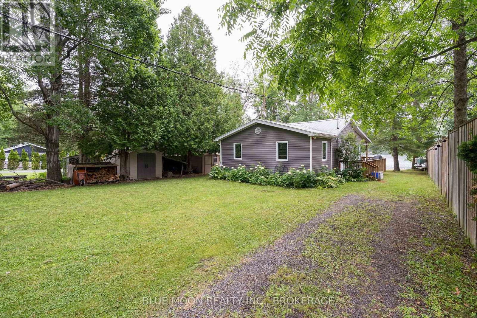 1058 MEMORY LANE, Frontenac (Frontenac South) — photo 2