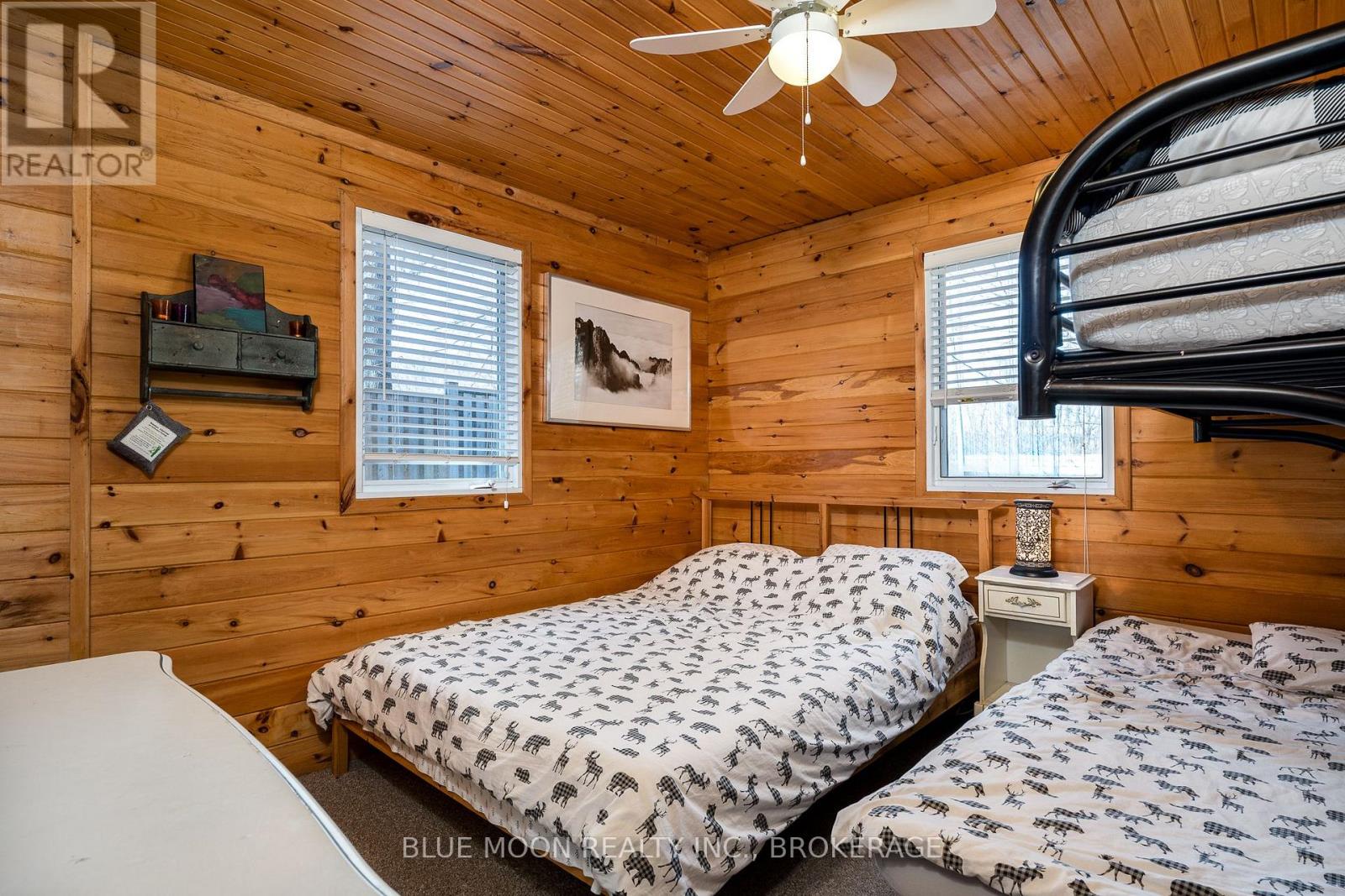 1058 MEMORY LANE - Image 22
