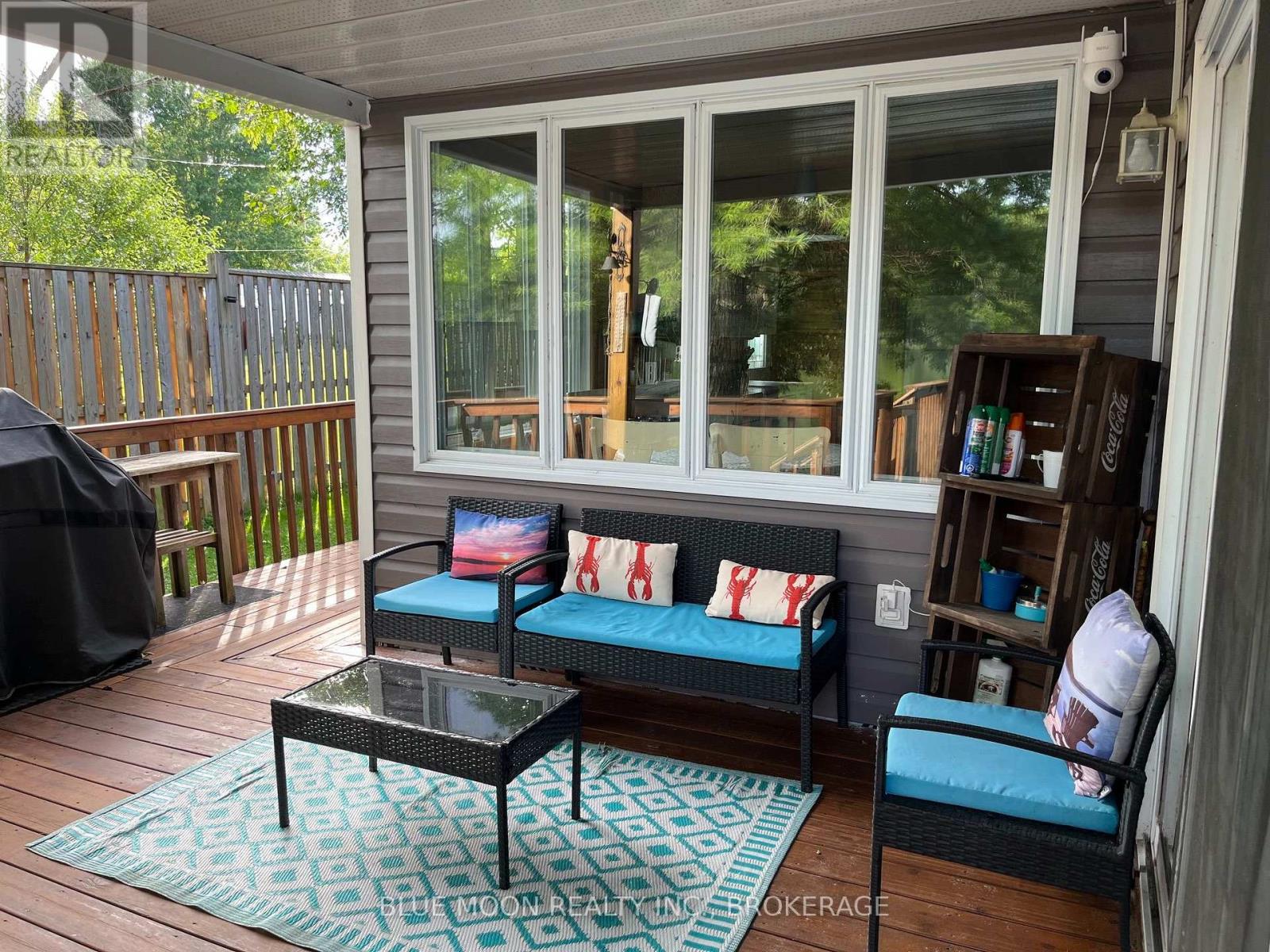 1058 MEMORY LANE - Image 24