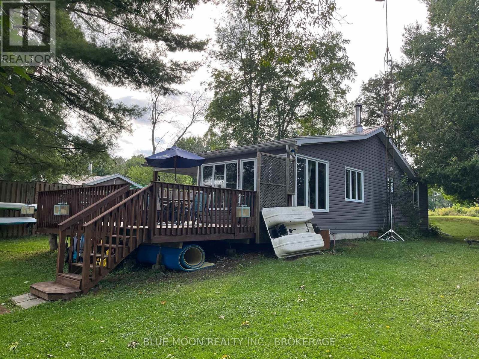 1058 MEMORY LANE - Image 28