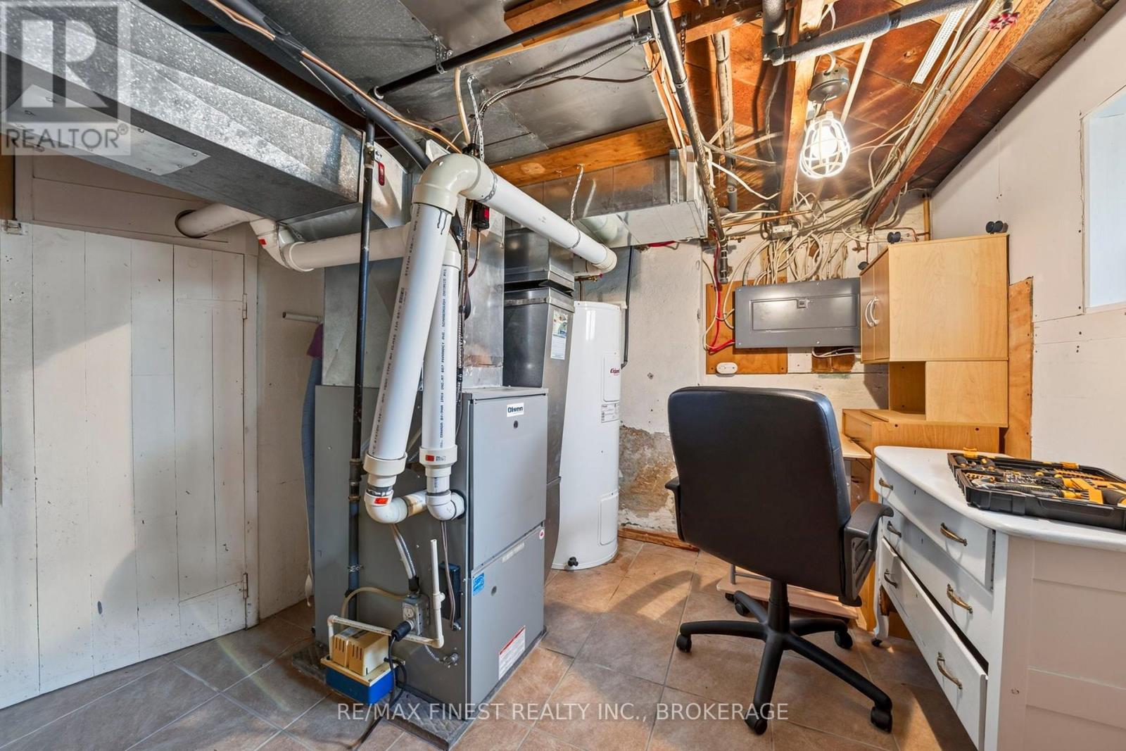 258 RAGLAN ROAD - 23