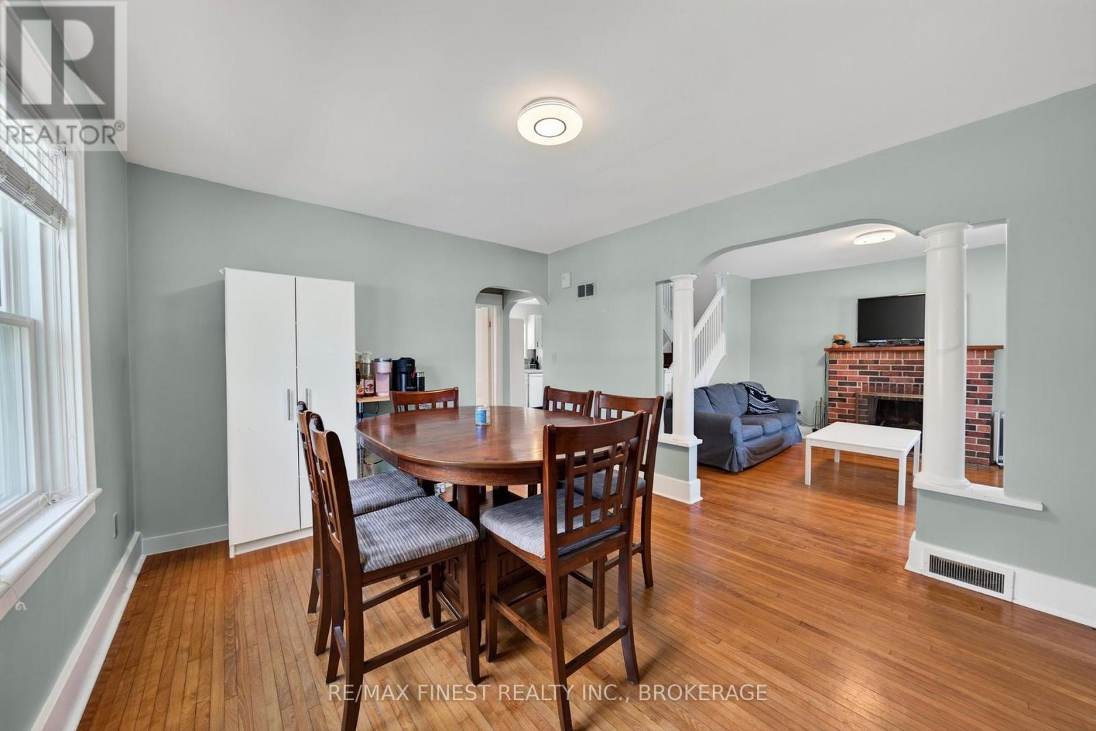 258 RAGLAN ROAD - 4