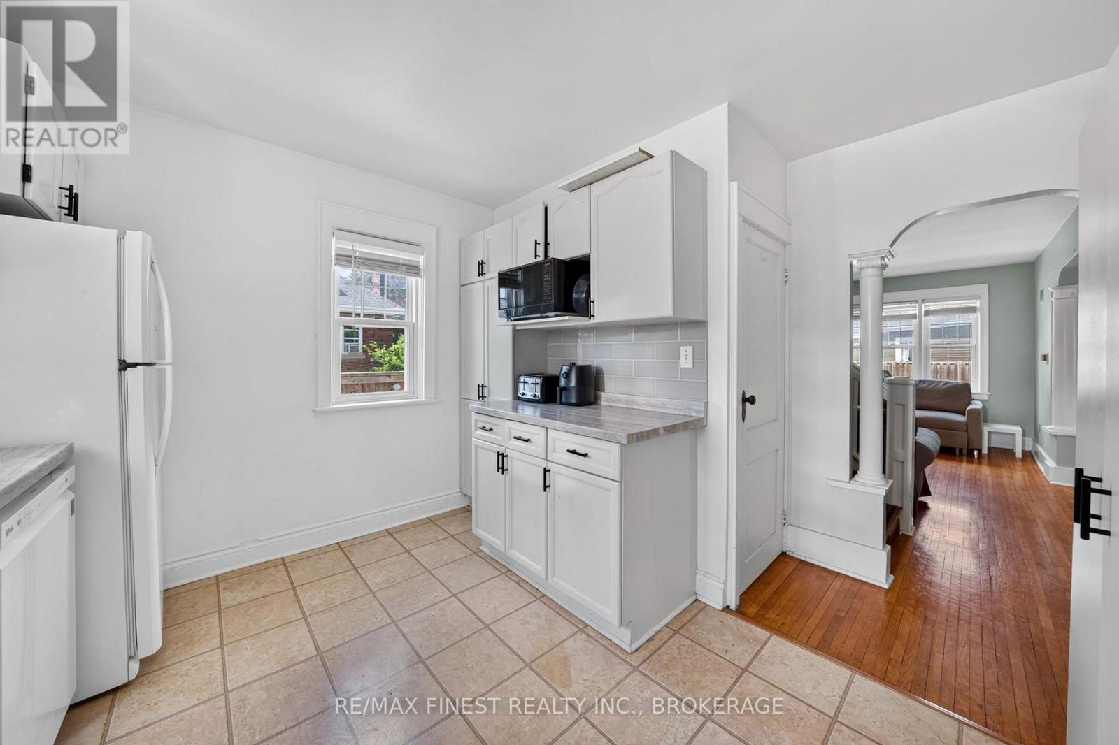 258 RAGLAN ROAD - Image 9