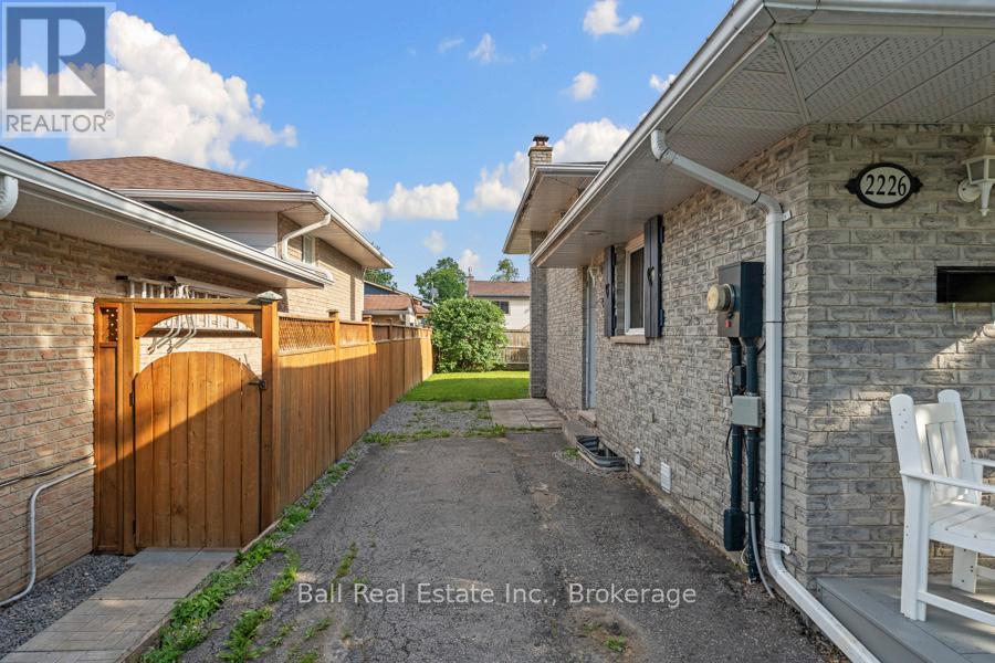 2226 SPRINGWOOD ROAD - Image 38
