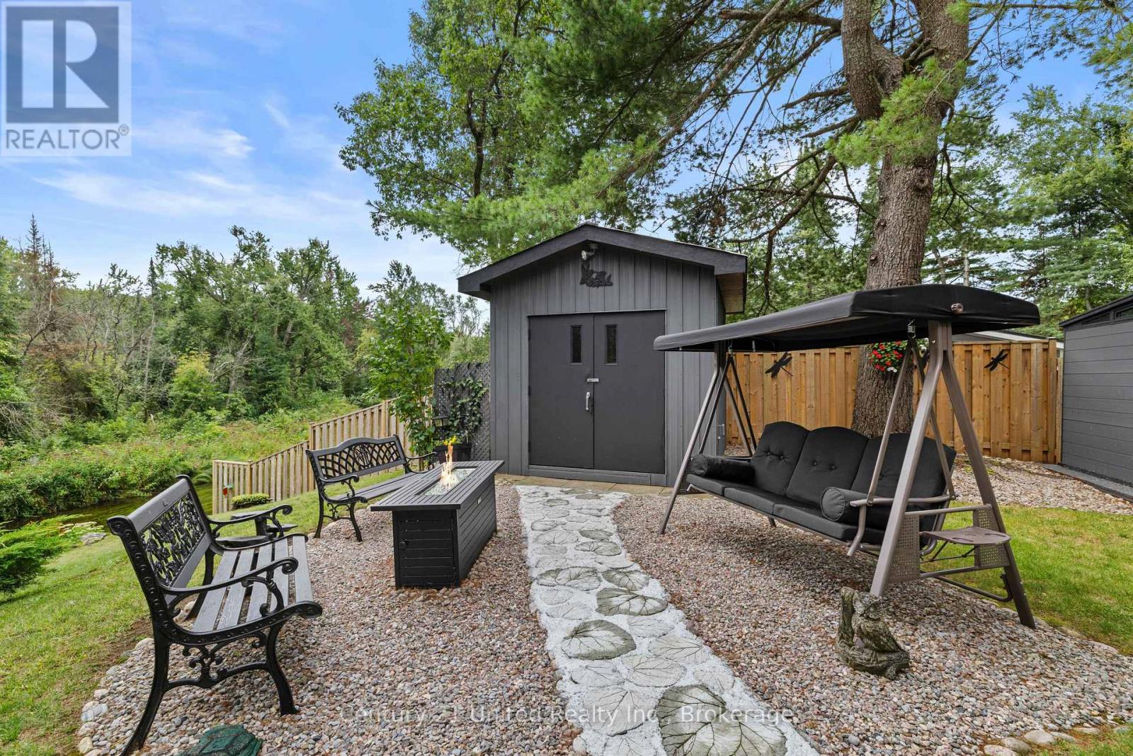9545 HWY 28 - Image 29