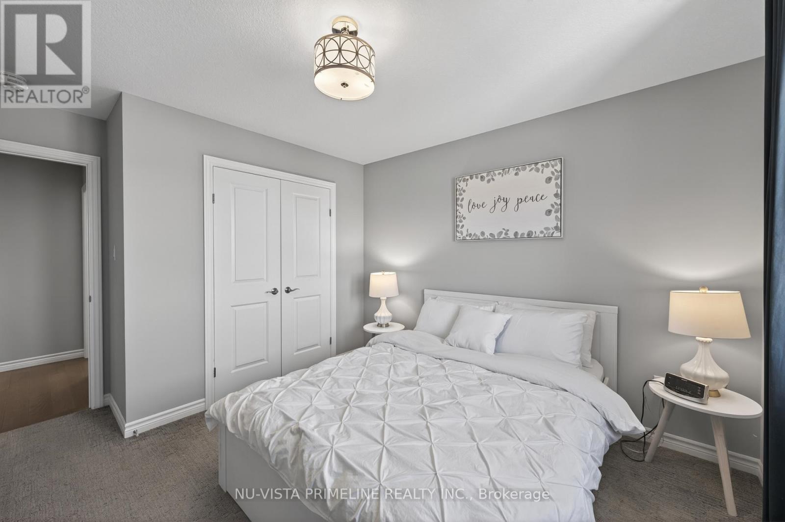 1935 CANVAS WAY - Image 32